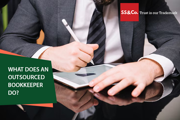 What does an outsourced bookkeeper do?